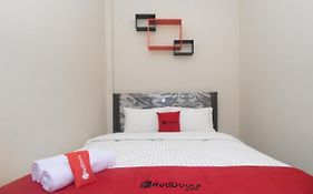 RedDoorz Syariah near Politeknik Negeri Madiun